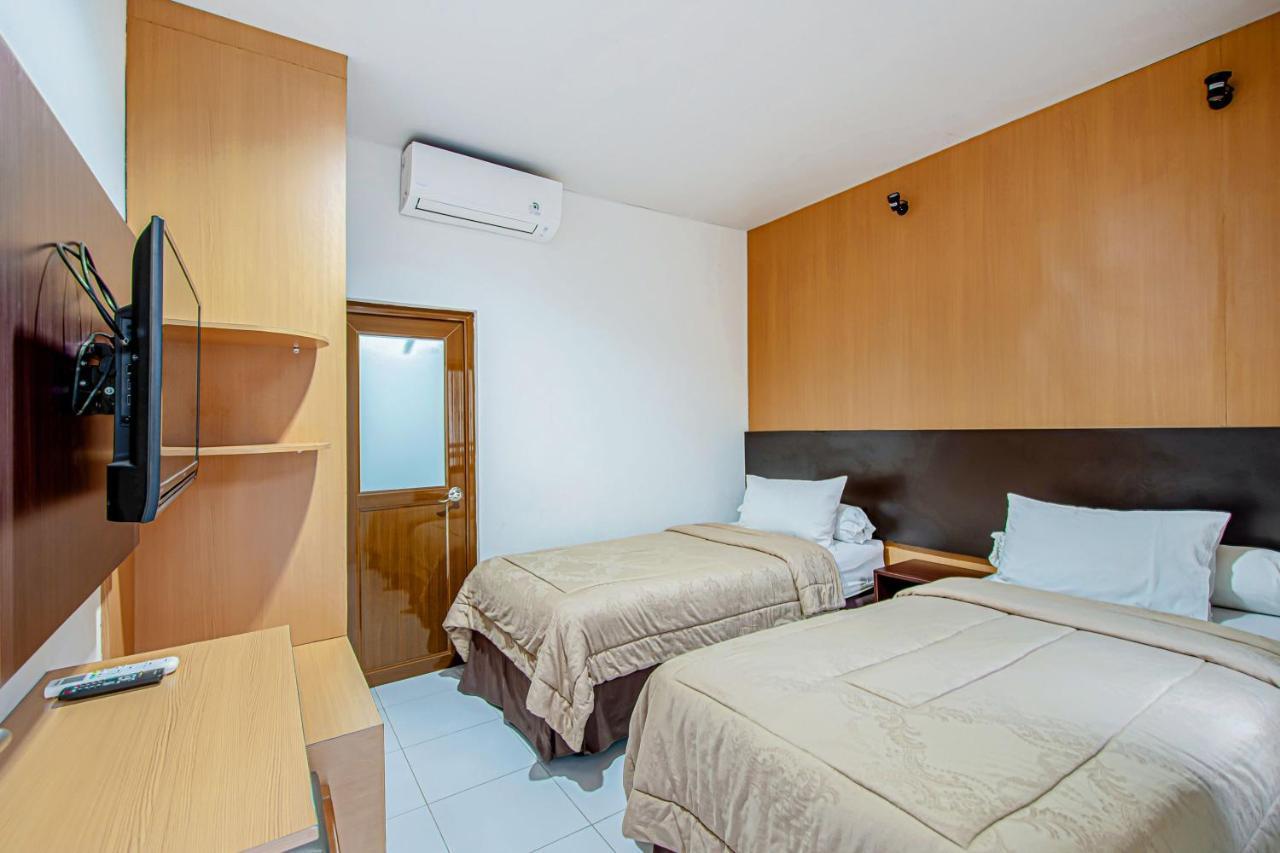 Hotel Mutiara Indah Denpasa Buitenkant foto