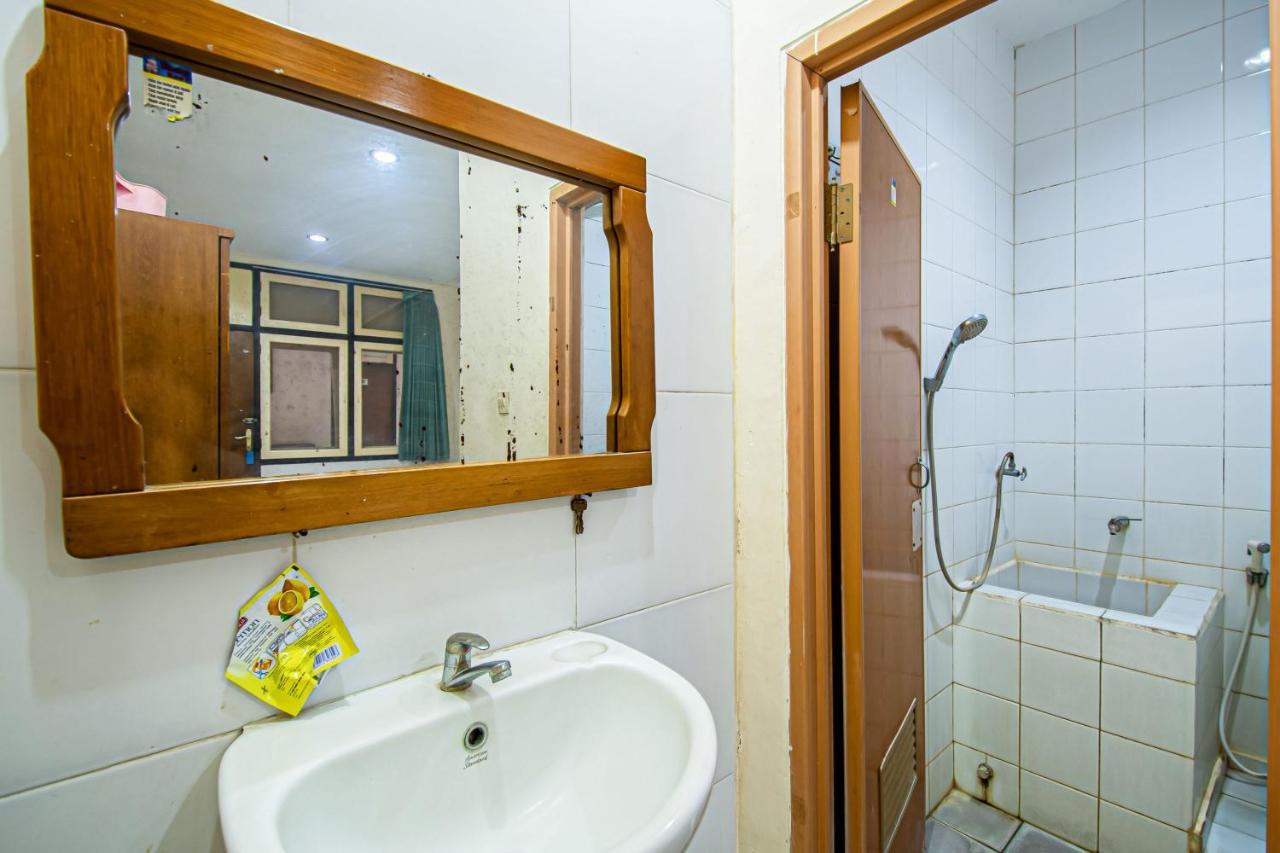 Hotel Mutiara Indah Denpasa Buitenkant foto