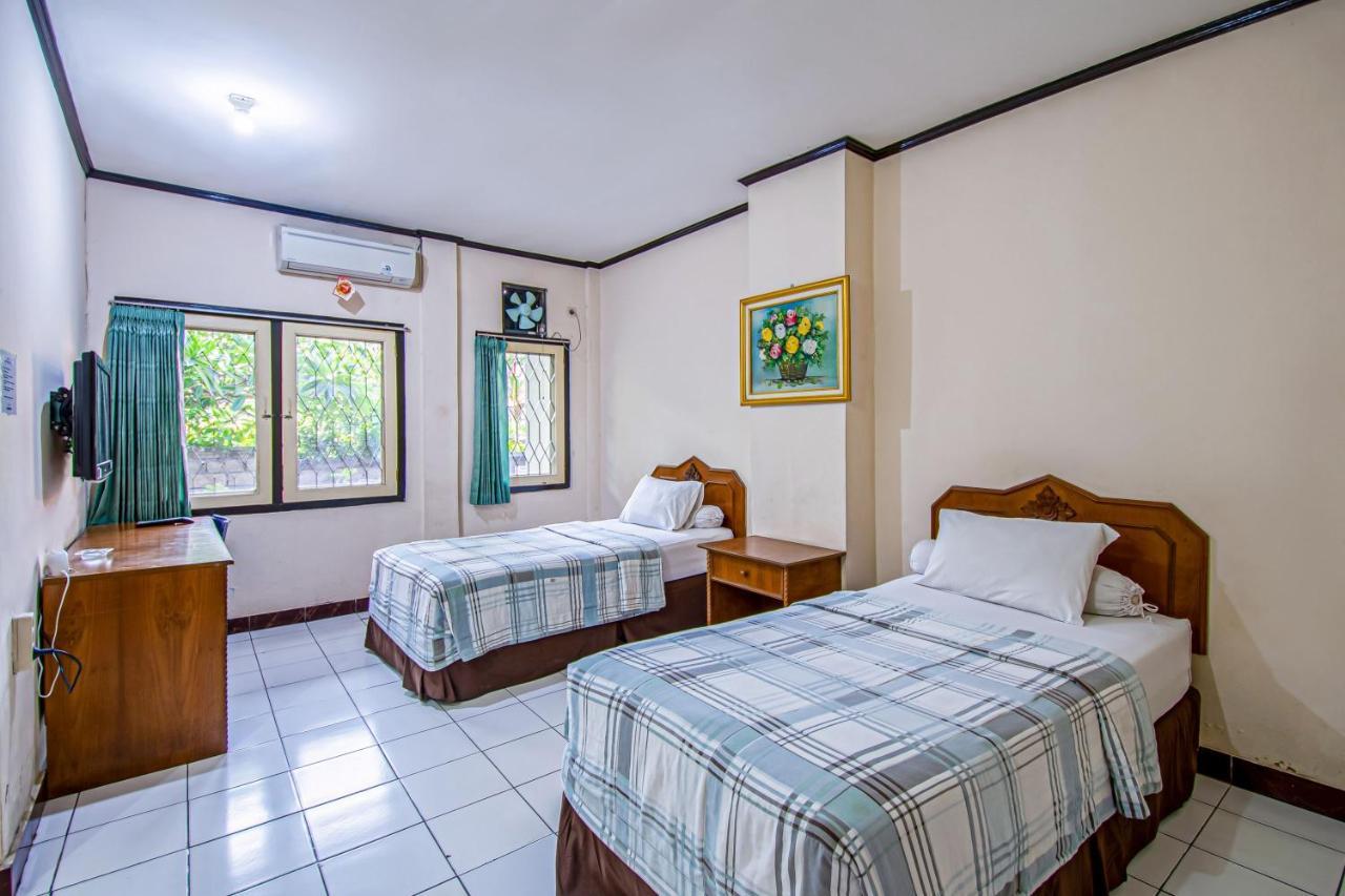 Hotel Mutiara Indah Denpasa Buitenkant foto