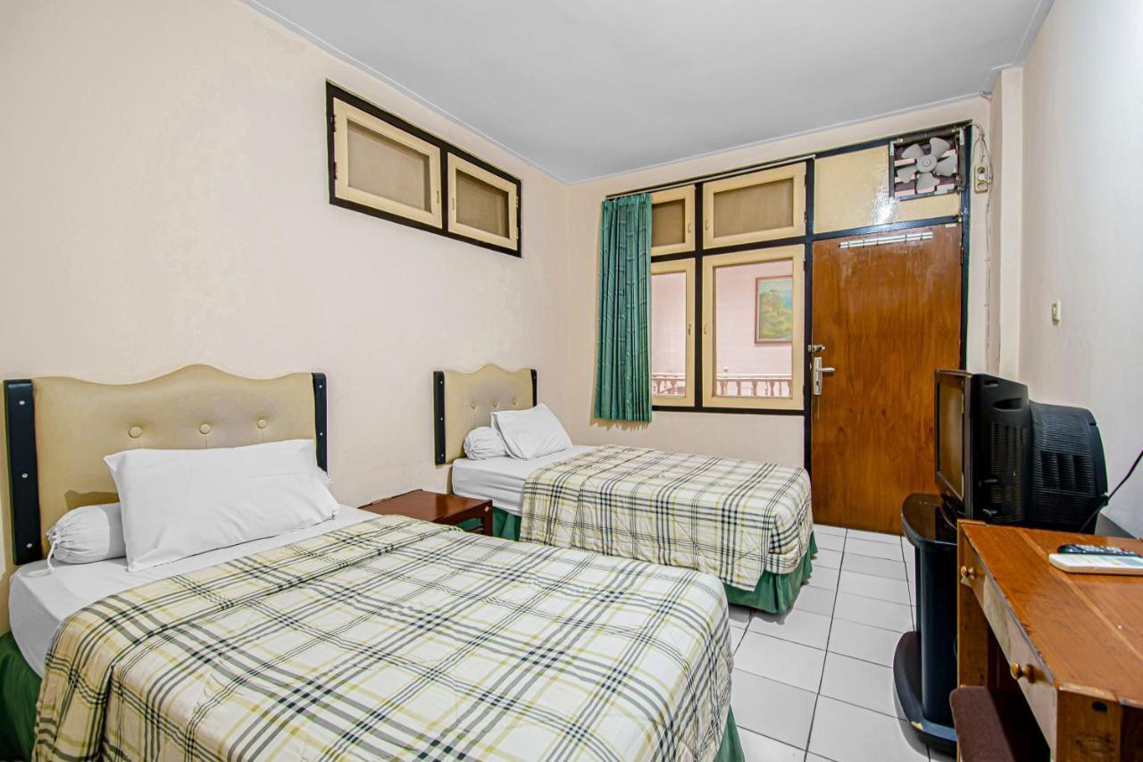 Hotel Mutiara Indah Denpasa Buitenkant foto